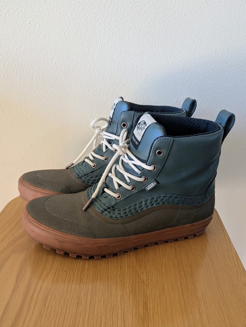 Vans Standard Mid Snow MTE Boots